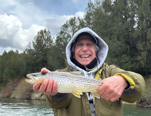 Henry Winkler met een vis