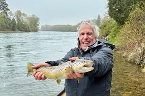 Henry Winkler met een vis