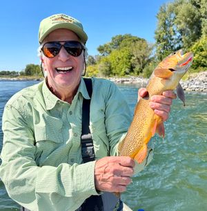 Henry Winkler met een vis